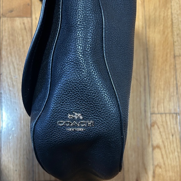 Coach Turnlock Hobo Bag - Picture 2 of 5